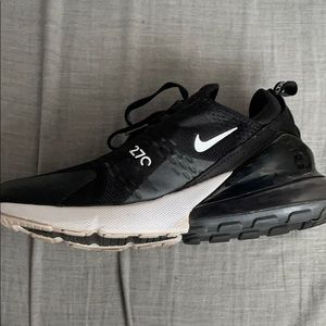 black nike air max 270